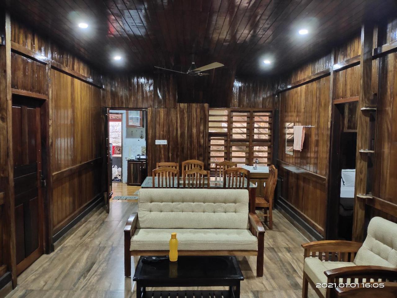 Jackroot Heritage Athirappilly Apartman Kallana Kültér fotó